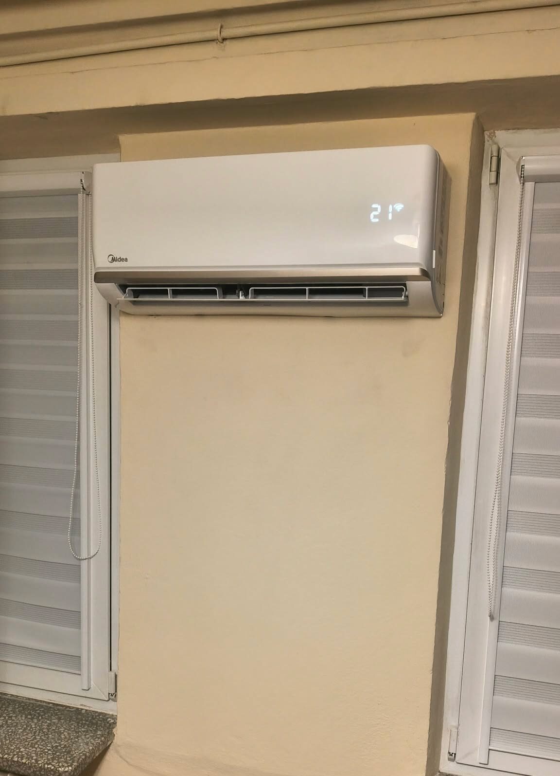 Midea Blanc Warmer do 20m2