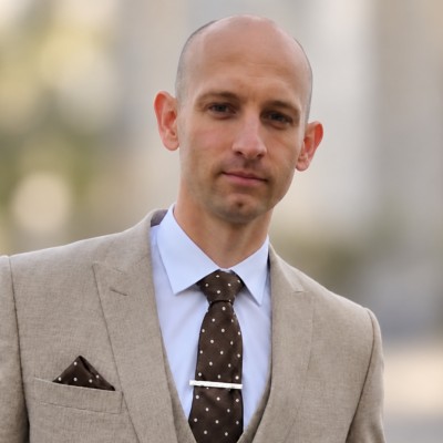 Mateusz Matyjaszczyk, prowadzący szkolenie z pomp ciepła